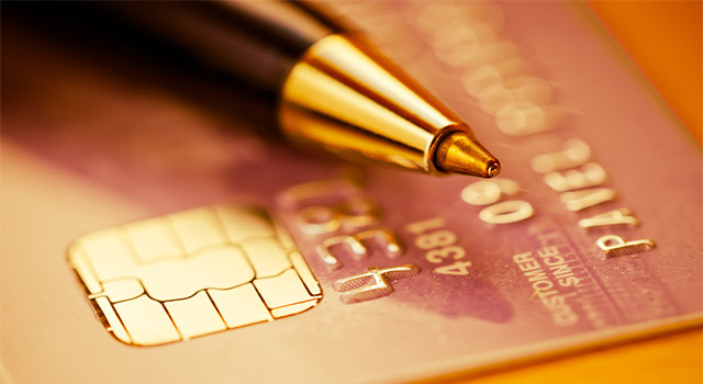 クレジットカードの有効期限が近い！更新や引き落としの手続きについて